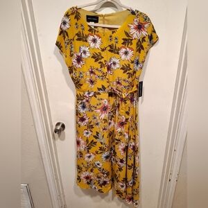 Donna Morgan NWT Side Tie Asymmetric Yellow Floral Midi Dress 12 Wedding Event